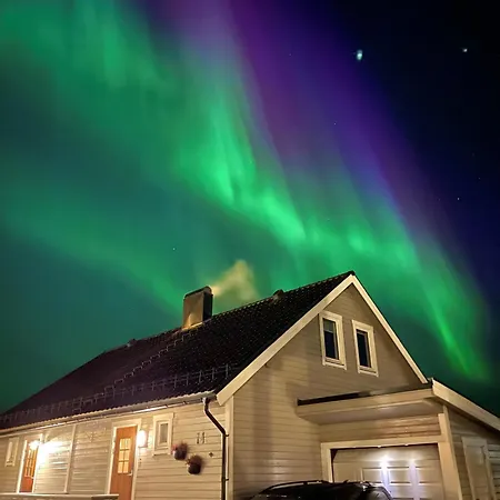 Close To The City, Ocean And Mountains -tromso * Tromso