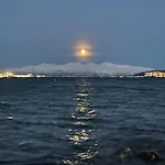 Close To The City, Ocean And Mountains -tromso